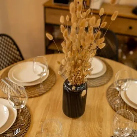 Daire La Halte De La Tour Warcq