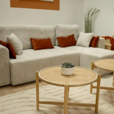 La Halte De La Tour Warcq