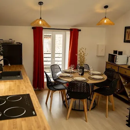 La Halte De La Tour Apartment